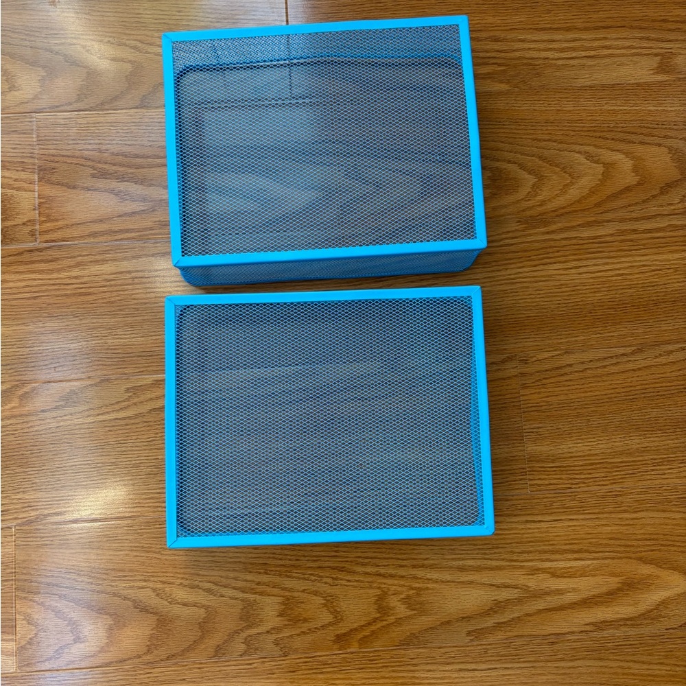 2 Blue Target Mesh Containers - Picture 6 of 9